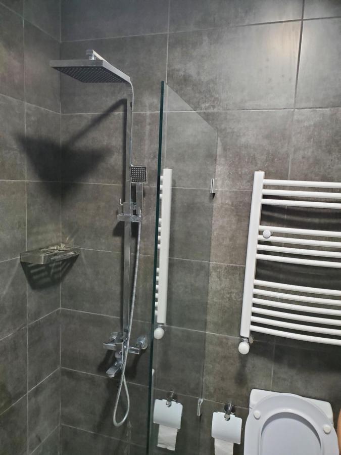 Cozy 1-Bedroom Unit In Tbilisi, With Amazing View Exterior photo