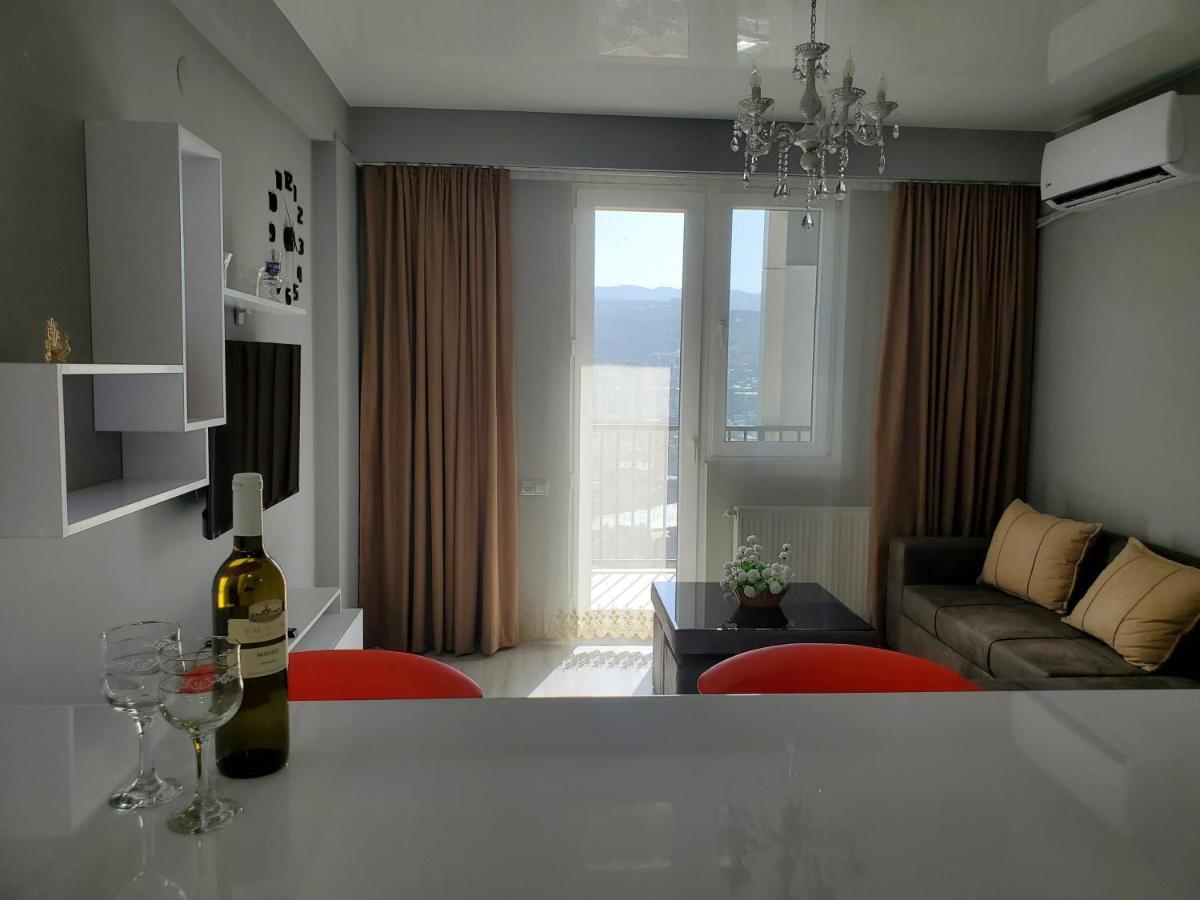 Cozy 1-Bedroom Unit In Tbilisi, With Amazing View Exterior photo